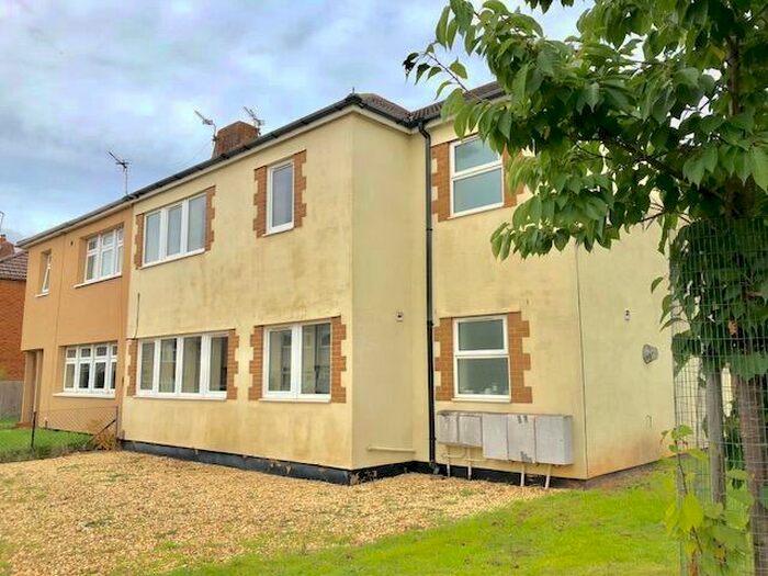 2 Bedroom Apartment To Rent In Frome Valley Road, Frenchay, Bristol, BS16