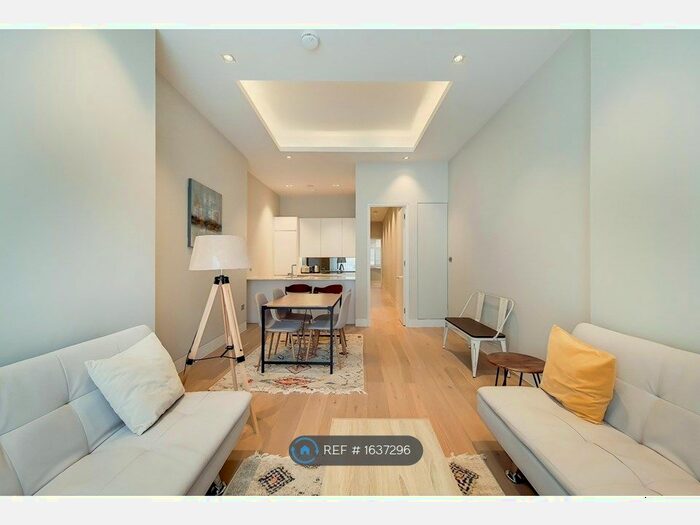 2 Bedroom Flat To Rent In John Street, London, WC1N