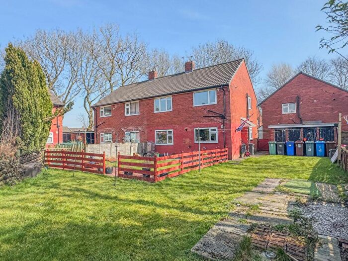 1 Bedroom Apartment For Sale In Coronation Road, Radcliffe, M26