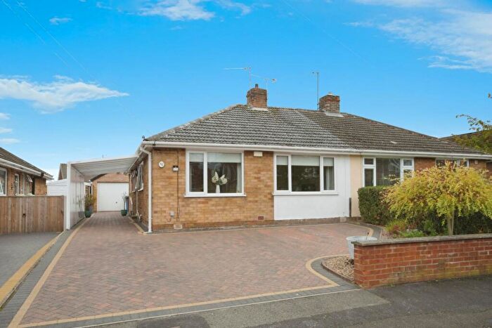 2 Bedroom Semi-Detached Bungalow For Sale In Ling Road, Walton, Chesterfield, S40