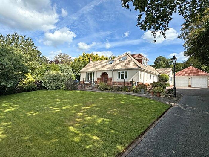 3 Bedroom Detached Bungalow For Sale In Salcombe Hill Close, Sidmouth, EX10