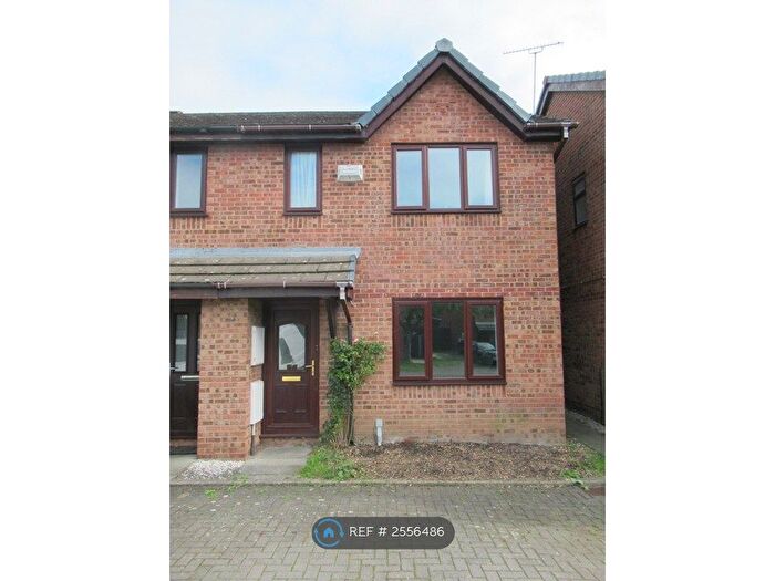 3 Bedroom End Of Terrace House To Rent In Kirkwood, Chester, CH3