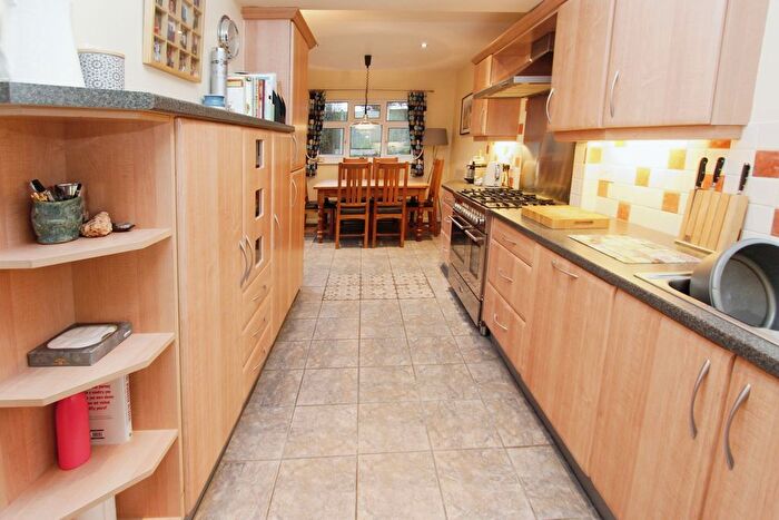 4 Bedroom Detached House For Sale In Gwenbrook Avenue, Beeston, Beeston, NG9