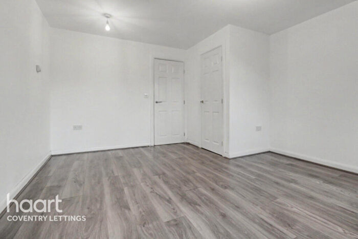 3 Bedroom Town House To Rent In Thackeray Road, Coventry, CV2