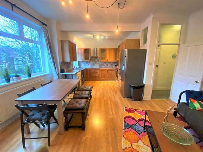 2 Bedroom Flat To Rent In Stanstead Road, Forest Hill, London, SE23