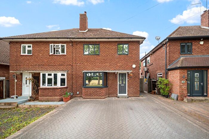 3 Bedroom Semi Detached House For Sale In Bourne Mead, Bexley, Kent, DA5
