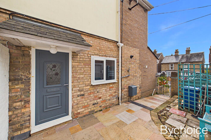 2 Bedroom End Of Terrace House To Rent In The Mount, Queens Road, Sudbury, CO10