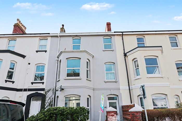 2 Bedroom Flat For Sale In Morton Road, Exmouth, EX8