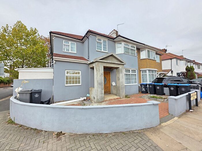 6 Bedroom Terraced House For Sale In Sherrick Green Road, London, NW10