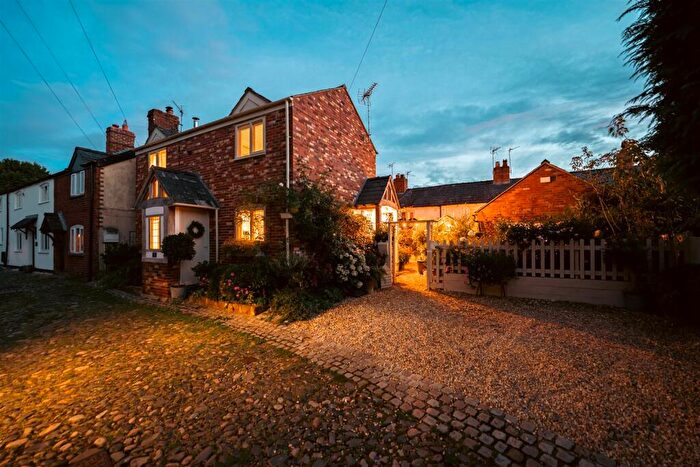 2 Bedroom Detached House For Sale In Detached, Enchanting Cottage In Weaverham, CW8