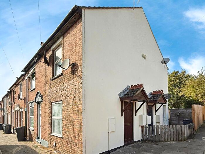 1 Bedroom Flat To Rent In Ridgway Road, High Town, Luton, LU2