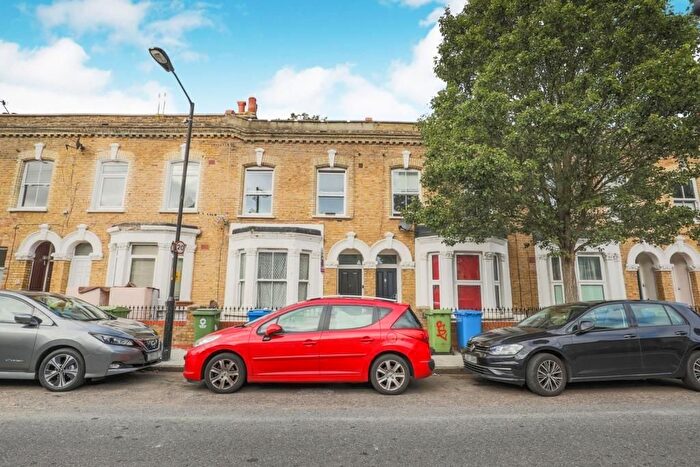 4 Bedroom End Of Terrace House To Rent In Marmont Road, London, SE15