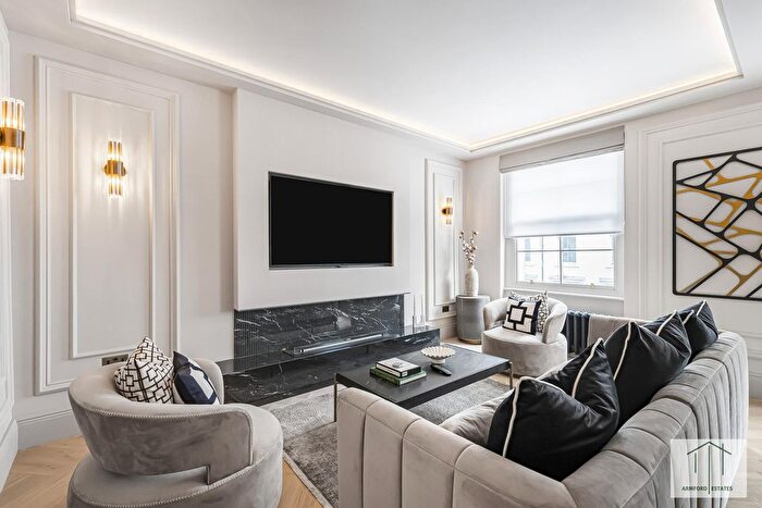 3 Bedroom Flat For Sale In Gloucester Terrace, London, W2