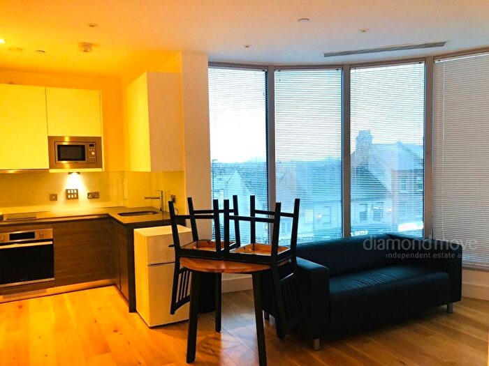 1 Bedroom Studio To Rent In Staines Road, Hounslow, TW3