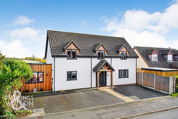 3 Bedroom Detached House For Sale In Three Mile Lane, Costessey, Norwich, NR5