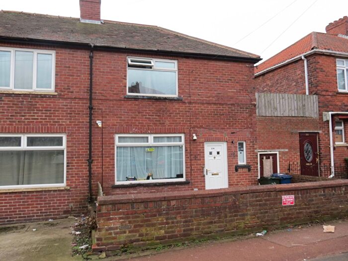 2 Bedroom Semi Detached House To Rent In Oakfield Gardens, Condercum Park, NE15