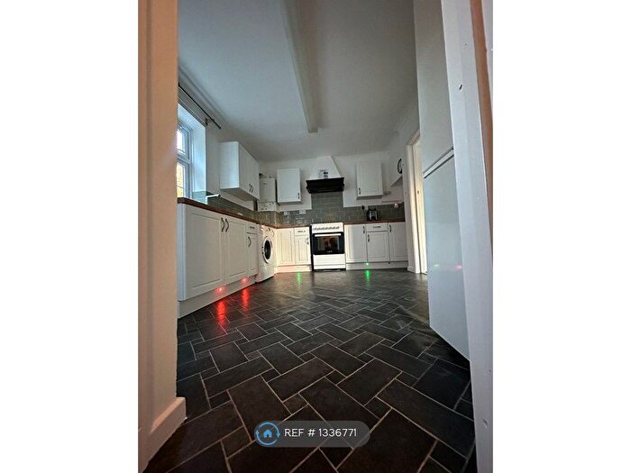 3 Bedroom Semi-Detached House To Rent In Rose Gardens, Watford, WD18