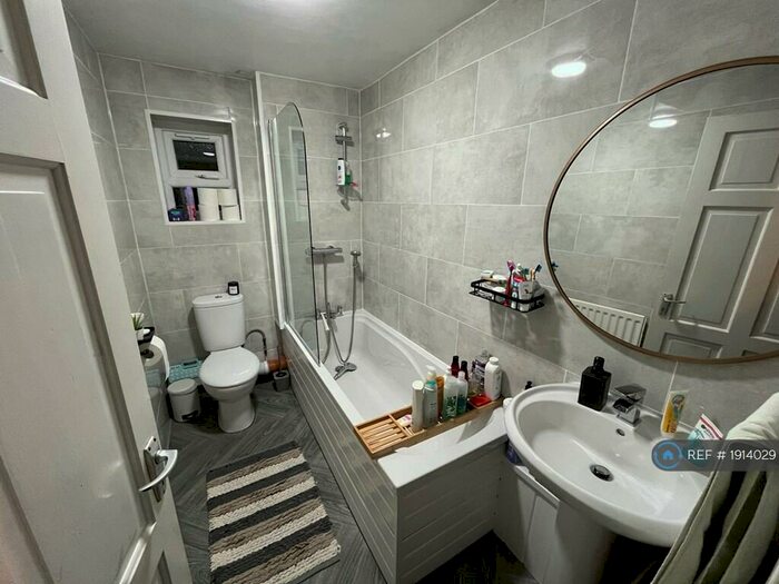 3 Bedroom End Of Terrace House To Rent In Compton Road, Coventry, CV6