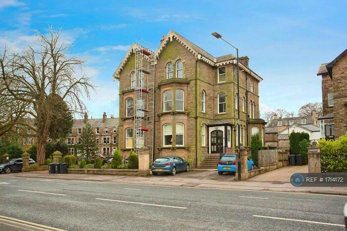 2 Bedroom Flat To Rent In Leeds Road, Harrogate, HG2