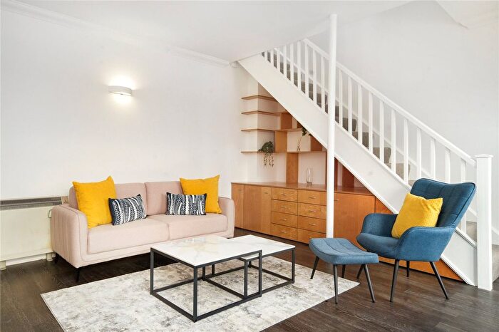 2 Bedroom Flat To Rent In Narrow Street, Limehouse, E14