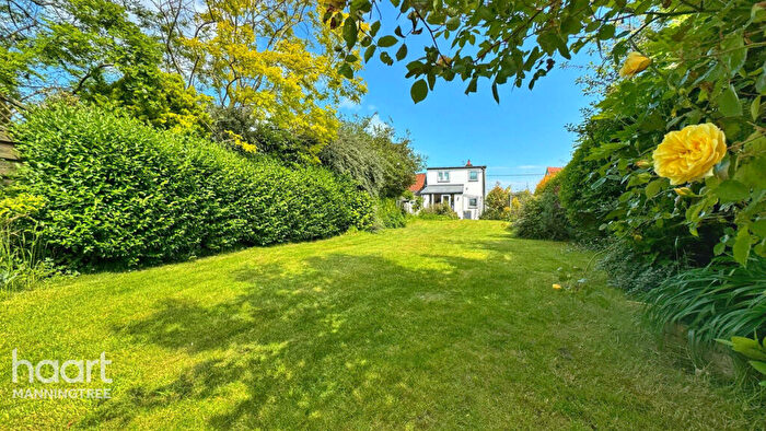 3 Bedroom Detached House For Sale In Clacton Road, Horsley Cross, Manningtree, Essex, CO11