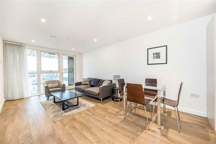 2 Bedroom Flat To Rent In Bessemer Place, Greenwich, SE10