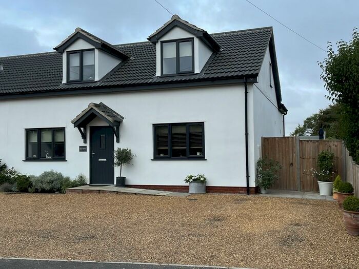 4 Bedroom Semi-Detached House For Sale In Cake Street, Old Buckenham, NR17