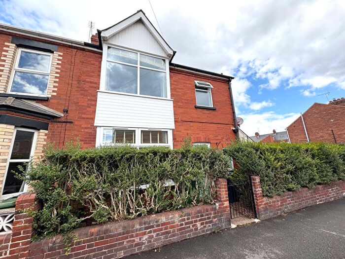 3 Bedroom Property To Rent In Barton Road, Exeter, EX2