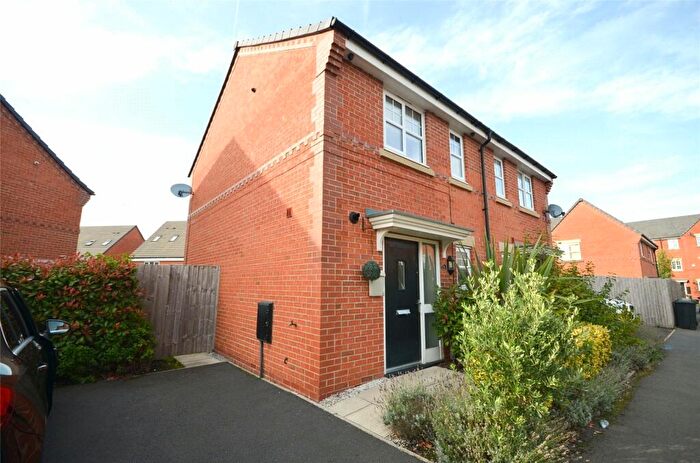 2 Bedroom Semi-Detached House To Rent In Littlemoss Close, Audenshaw, Manchester, M34