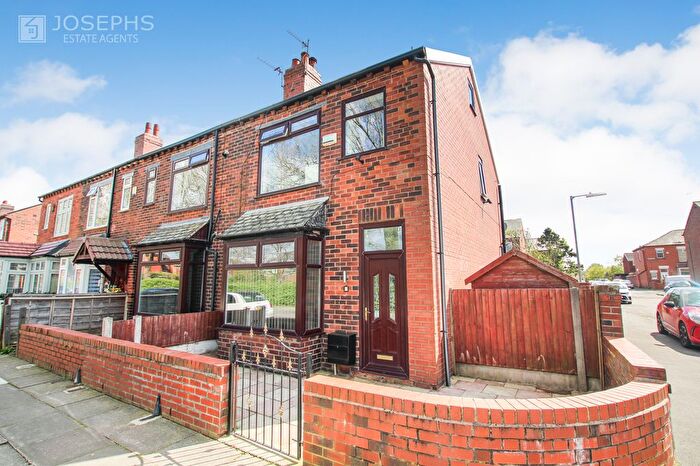 2 Bedroom End Terrace House For Sale In Maldwyn Avenue, Bolton, BL3