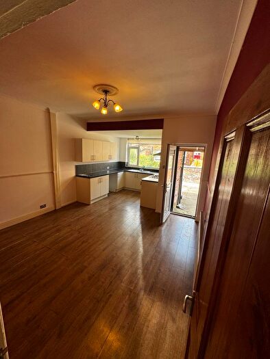 2 Bedroom Semi-Detached House To Rent In Countess Street, Stockport, SK2