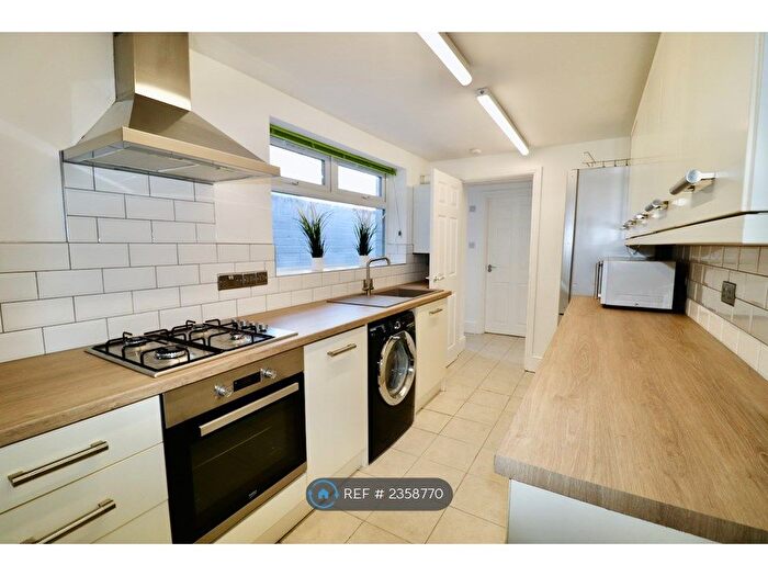4 Bedroom Terraced House To Rent In Oxford Street, Middlesbrough, TS1