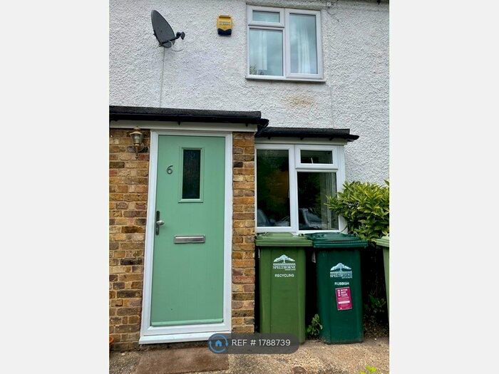 2 Bedroom Terraced House To Rent In Meadow View Cottages, Shepperton, TW17