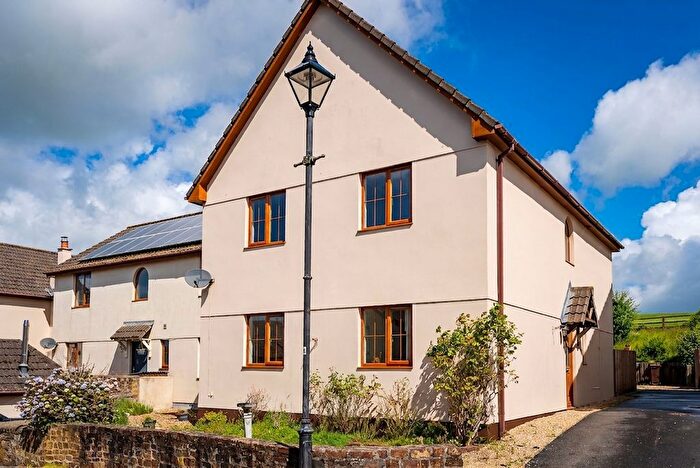 4 Bedroom Detached House To Rent In Bishops Meadow, Morchard Bishop, EX17