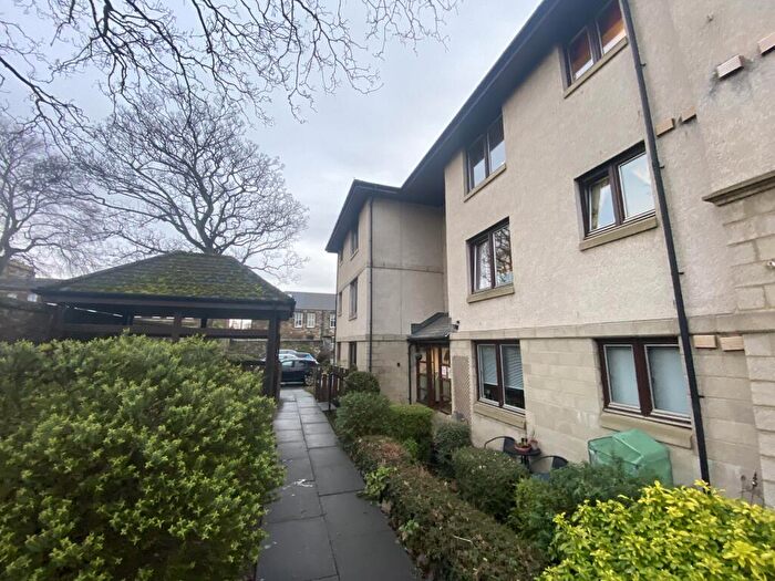 2 Bedroom Apartment To Rent In Ft, James Street, Portobello, Edinburgh, EH15