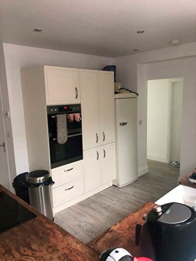 6 Bedroom Semi-Detached House To Rent In St. Monica Grove, Durham, DH1