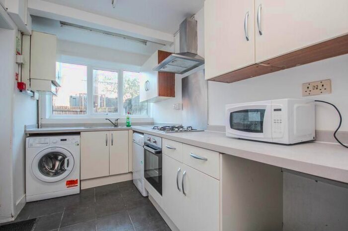 5 Bedroom Terraced House To Rent In The Crescent, Brighton, BN2