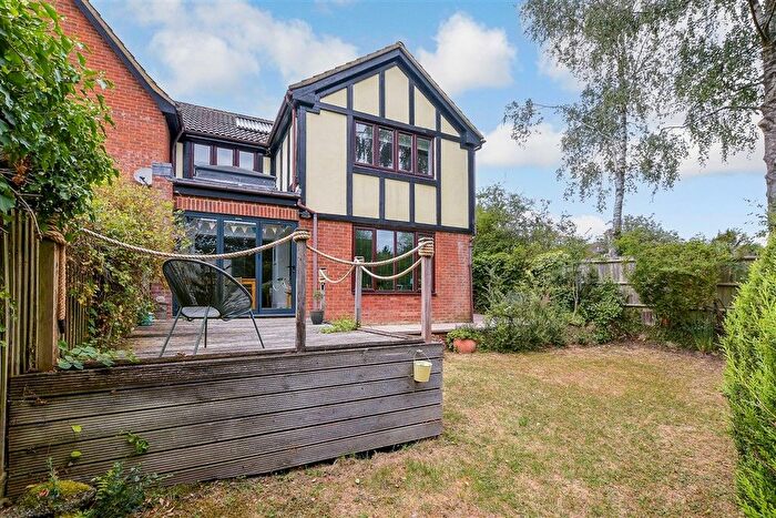 4 Bedroom Semi-Detached House For Sale In Oak End, Beare Green, Surrey, RH5