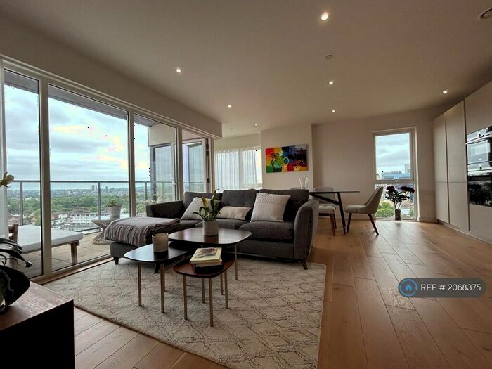 3 Bedroom Flat To Rent In Lotus House, London, E14