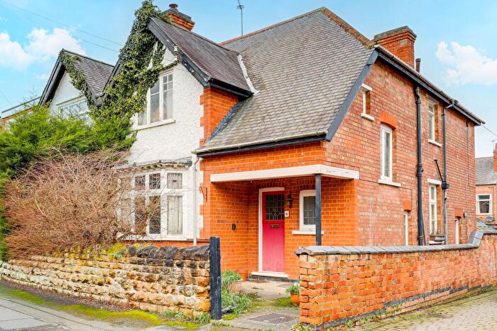 3 Bedroom Semi Detached House For Sale In Cromford Road, West Bridgford, NG2