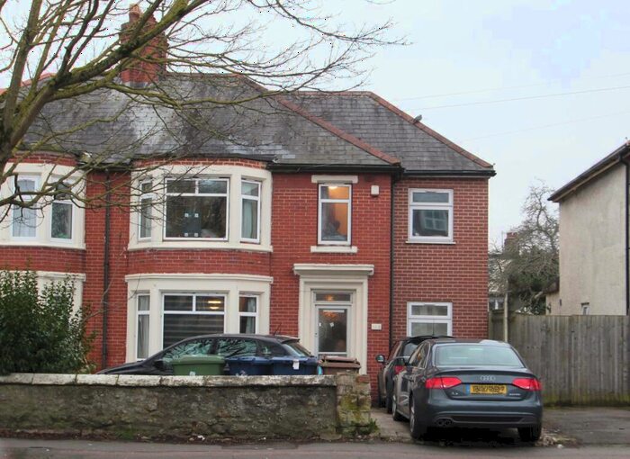 6 Bedroom Semi-Detached House To Rent In Cowley Road, Oxford, OX4