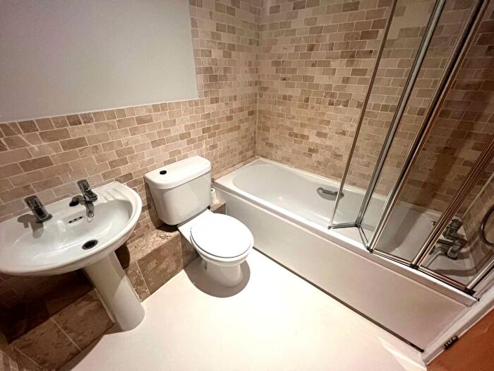2 Bedroom Flat For Sale In Meadowford Close, Thamesmead ** Video & D Floorplan Available **, SE28