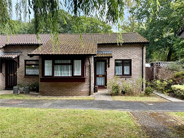 2 Bedroom Bungalow For Sale In Baden Close, New Milton, Hampshire, BH25