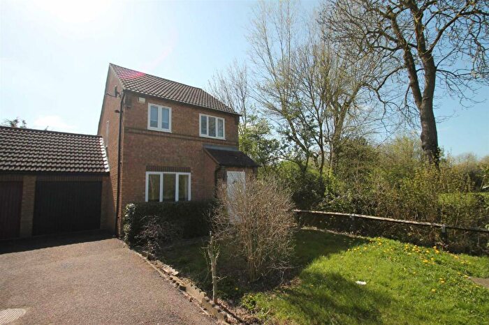 3 Bedroom Detached House To Rent In Rillington Garden, Emerson Valley, MK4