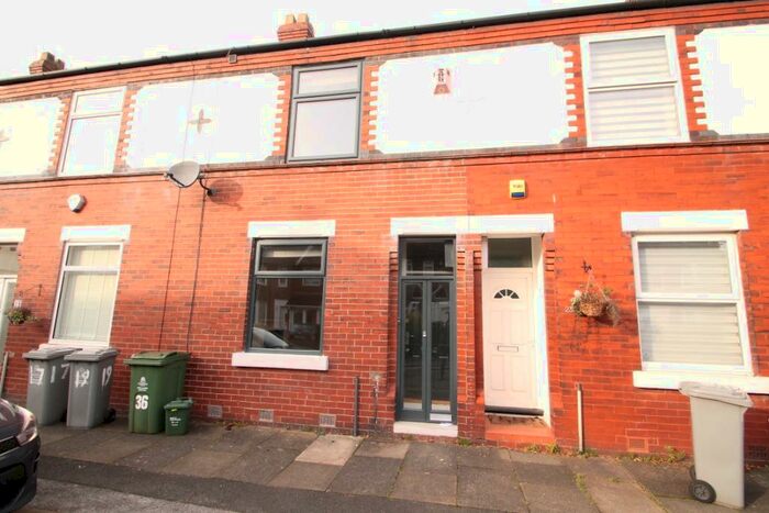 4 Bedroom Terraced House To Rent In Princes Drive, Sale, M33