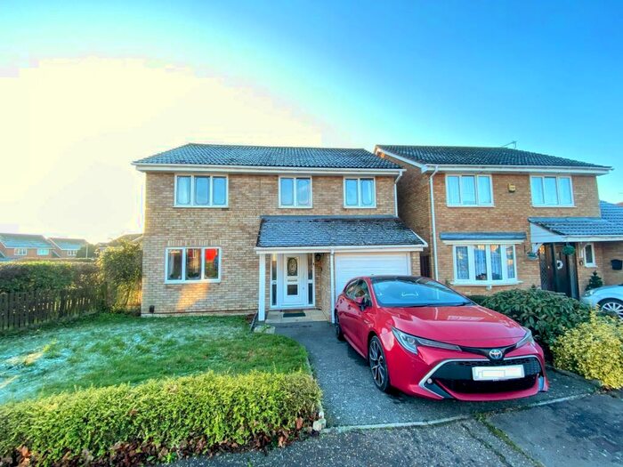4 Bedroom House To Rent In Spenlow Drive, Chelmsford, CM1