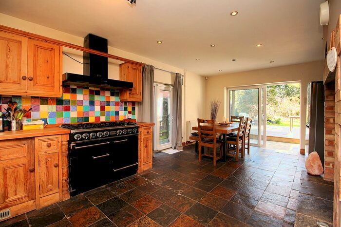 4 Bedroom Detached Bungalow For Sale In Glenfield Frith Drive, Glenfield, LE3