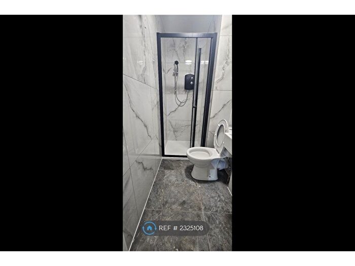 Studio To Rent In Kenyngton Drive, Sunbury-On-Thames, TW16