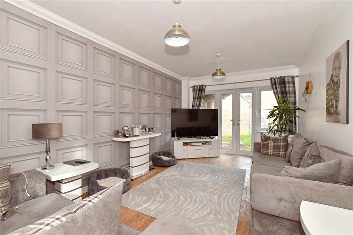 3 Bedroom Semi Detached House For Sale In Gilbert Way, Canterbury, Kent, CT1