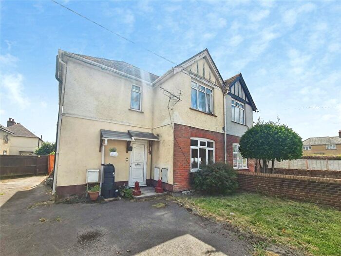 1 Bedroom Maisonette To Rent In Spring Close, Southampton, Hampshire, SO19
